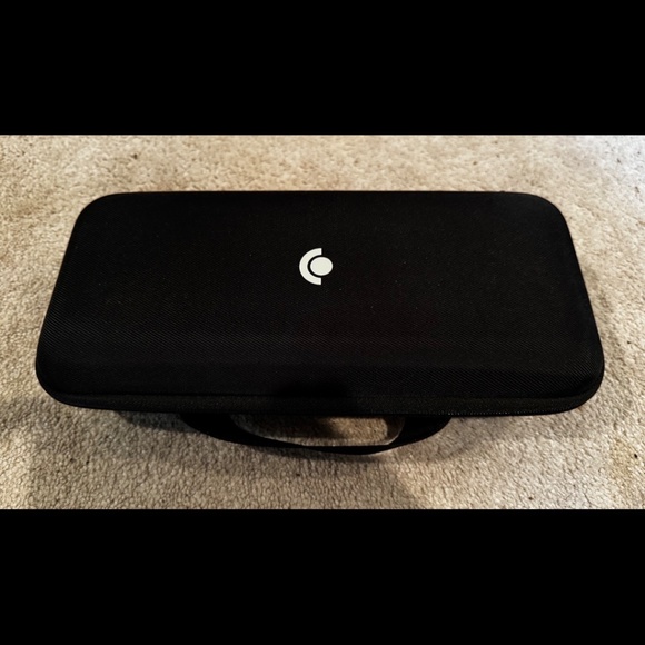 Steam Deck LCD 256GB with Official Valve Dock and Original Carrying Case - Picture 4 of 10